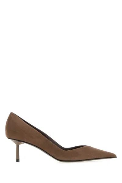 Le Silla Mud Suede Vivienne Pumps In Brown