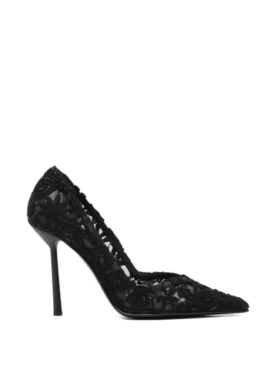 Le Silla Lace Pointed Heeled Pumps In Black