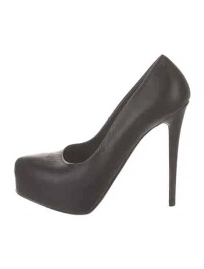 Pre-owned Le Silla Leather Pumps In Black