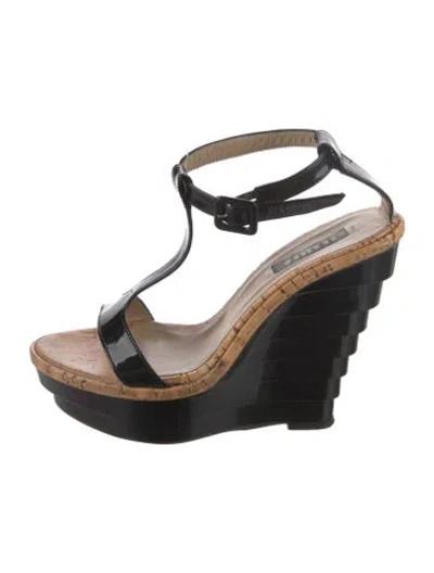 Pre-owned Le Silla Patent Leather Sandals In Black