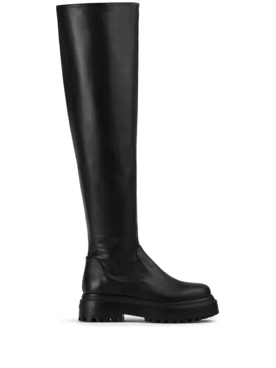 Le Silla Ranger Boots In Black