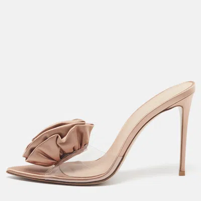 Pre-owned Le Silla Rose Applique Size 40 Beige Pvc And Satin Slide Sandals