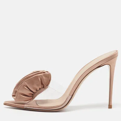 Pre-owned Le Silla Rose Applique Size 40 Gold Pvc And Satin Slide Sandals