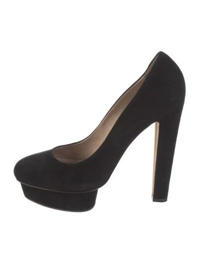 Pre-owned Le Silla Suede Pumps In Black