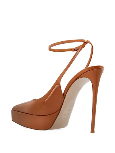 Le Silla Uma Platform Pointed Pumps In Brown