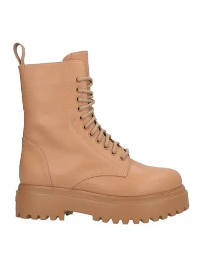 Le Silla Woman Ankle Boots Camel Size 8 Leather In Multi