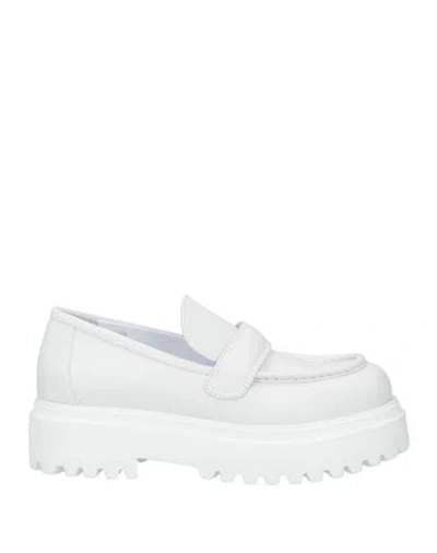 Le Silla Woman Loafers White Size 10 Leather