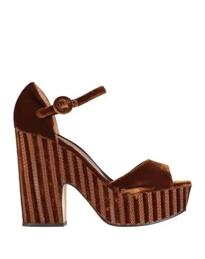 Le Silla Woman Sandals Camel Size 5 Textile Fibers