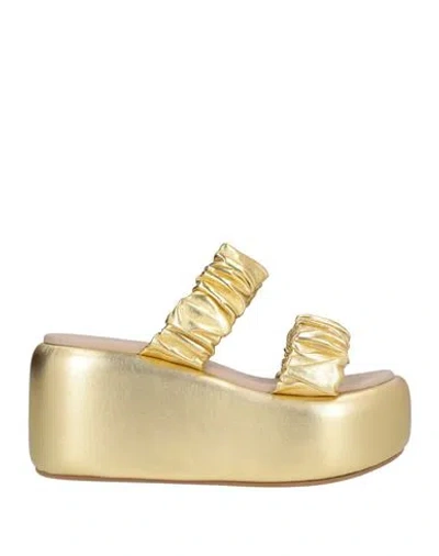 Le Silla Woman Sandals Gold Size 11 Leather