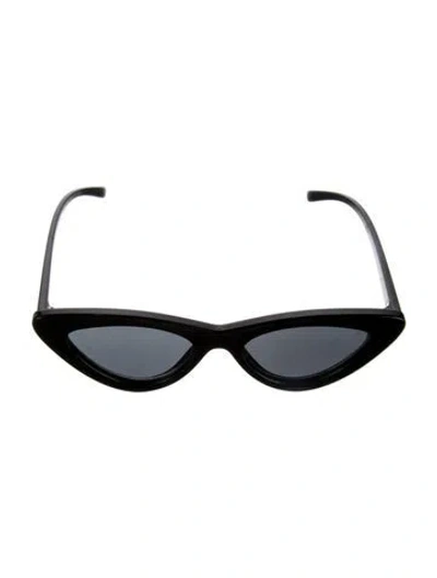 Pre-owned Le Specs Cat-eye Tinted Sunglasses In Black