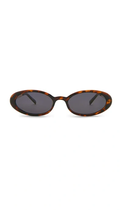 Le Specs Magnifique Sunglasses