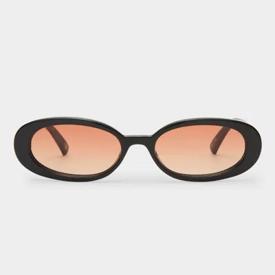 Le Specs Ssense Exclusive Black 'outta Love' Sunglasses In Black Warm Brown Grad