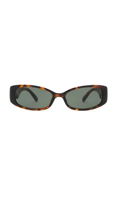 Le Specs Starlight Sunglasses In 龟裂纹