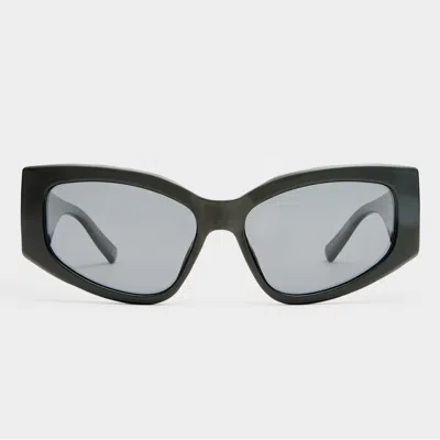 Le Specs The Haunting