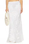 Le Superbe Bohemia Palms Slim Maxi Skirt In Pure White In White