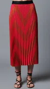 LE SUPERBE CHEVRON PLEATED SKIRT IN PINK/RED