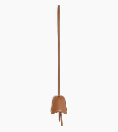 Le Tanneur Key Charm Case In Grained Leather In Tan Brown