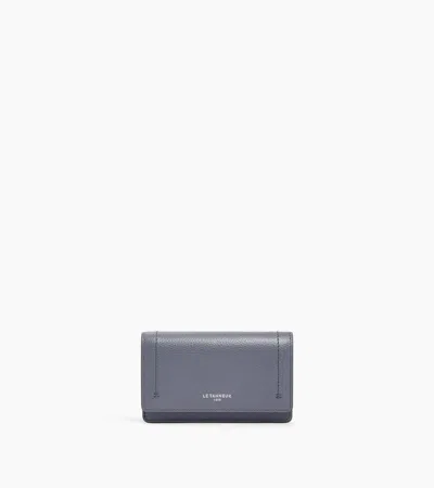 Le Tanneur Louison Medium Card Holder With Flap In Grained Leather In Steel Blue