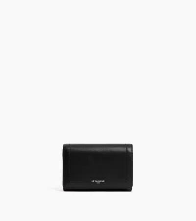 Le Tanneur Louison Medium Wallet With Flap In Smooth Leather In Black
