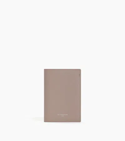 Le Tanneur Passport Holder In Grained Leather In Gray