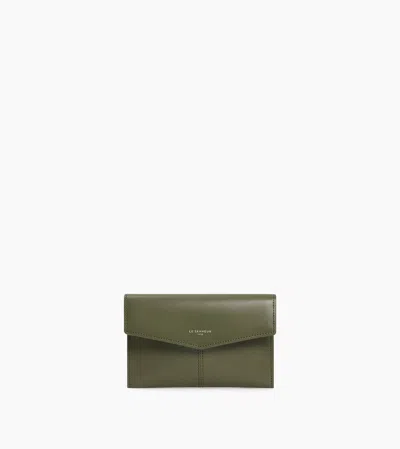 Le Tanneur Pochette Enveloppe Moyen Modèle Charlotte En Cuir Lisse In Green
