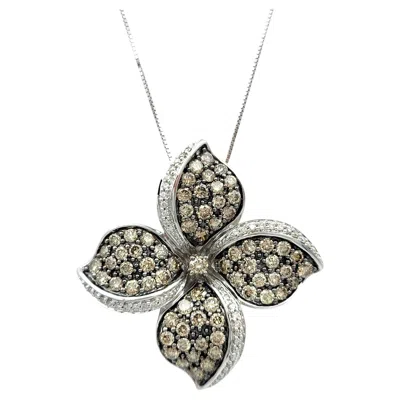 Pre-owned Le Vian White And Chocolate Diamond Flower Pendant Necklace 14 Karat White Gold
