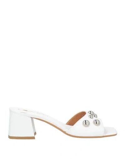 Lea-gu Woman Sandals White Size 11 Calfskin