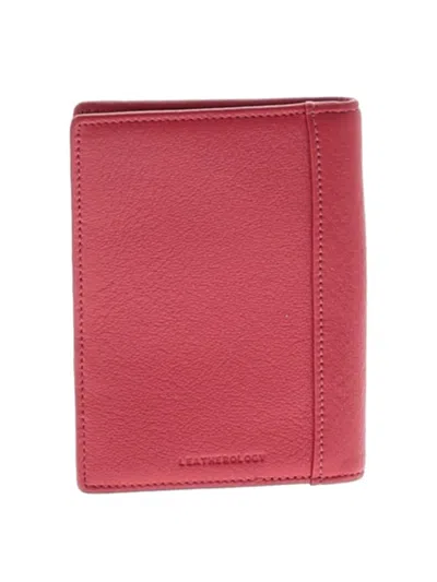 Pre-owned Leatherology Leather Card Holder In Red