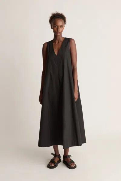 Lee Mathews Lm Poplin Apron Dress In Black