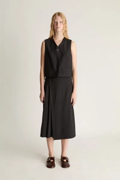Lee Mathews Myles Wool Vest In Black