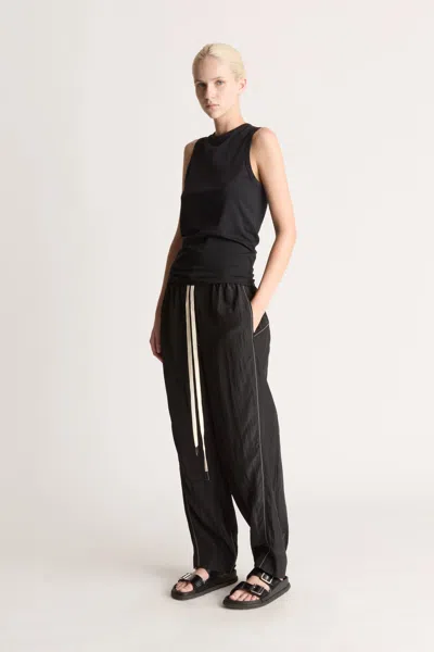 Lee Mathews Sandy Pant In Black