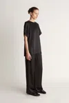Lee Mathews Stella Silk Satin Raglan Tee In Black