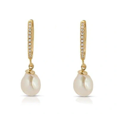 Leeada Jewelry Women's Effie Pearl Drop Huggies - Gold