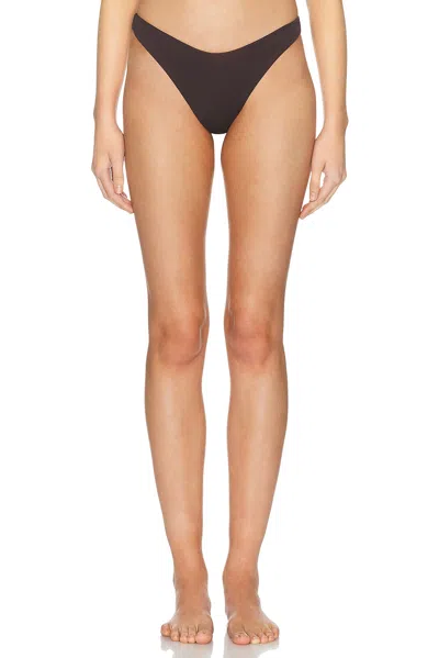 Left On Friday Dip Bottom In Brown