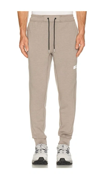 Legends Hawthorne Tech Jogger In Taupe Heather