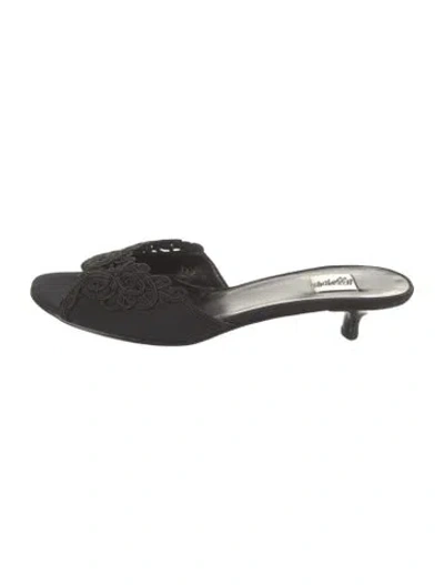 Pre-owned Leggiadro Lace Embroidered Accent Slides In Black