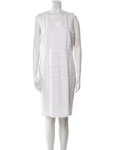 Pre-owned Leggiadro V-neck Knee-length Dress In Neutral