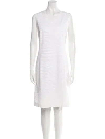 Pre-owned Leggiadro V-neck Knee-length Dress W/ Tags In Neutral