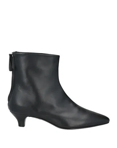 Legres Woman Ankle Boots Black Size 8 Leather