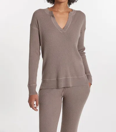 Leimere Cabo Split Neck Top In Hazelnut In Brown