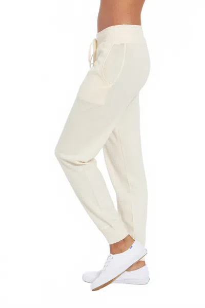 Leimere Women's Nevis Jogger In Antique White In Sand