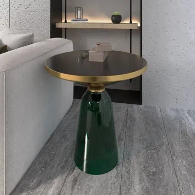 Leisuremod 19" Round Side End Table Glass/sintered Stone Top With Brushed Gold Rim And Tempered Glass Base In Green,black
