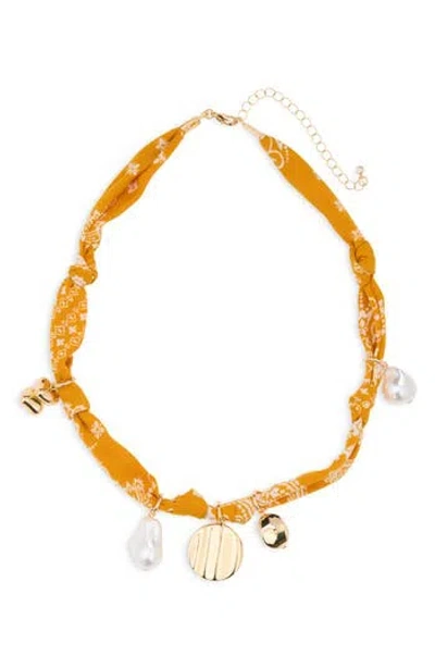 Leith Bandanna Charm Necklace In Gold