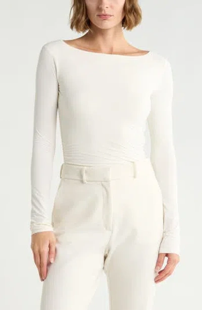 Leith Boat Neck Long Sleeve Ruched Top In White