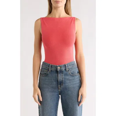 Leith Reversible Compact Tank In Red