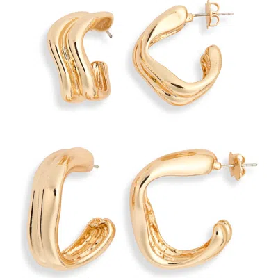Leith Set Of 2 Wavy Hoop Earrings In Gold
