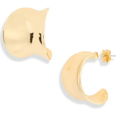 Leith Smooth Curve Hoop Earrings In Gold