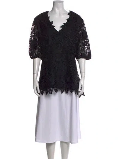 Pre-owned Lela Rose Lace Pattern V-neck Blouse In Black