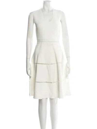 Pre-owned Lela Rose Scoop Neck Knee-length Dress In Neutral