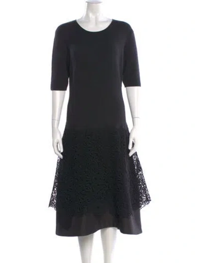 Pre-owned Lela Rose Scoop Neck Midi Length Dress In Black